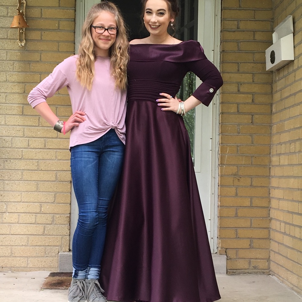 Gorgeous purple prom dress
